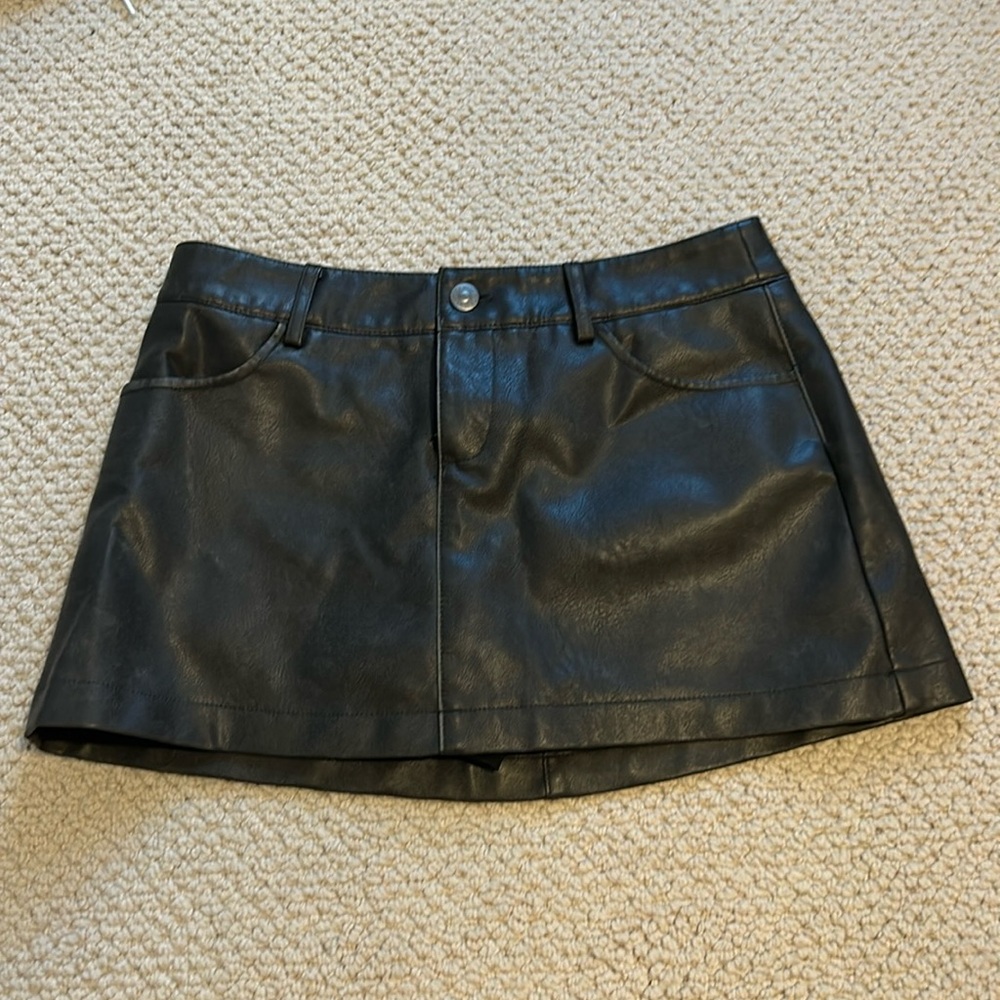 Garage faux leather skirt
